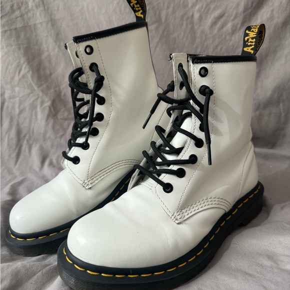 Doc martens in decent condition. - Picture 2 of 6